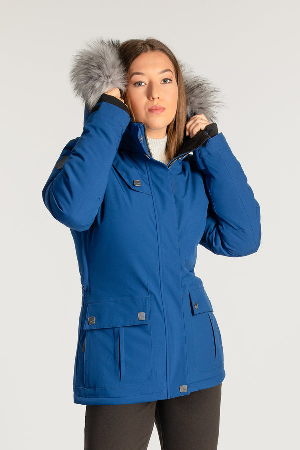 Manteau d'hiver corporatif bleu pour les entreprises. Éco-responsable avec tissu recyclé pour femme allant jusqu'à Taille Plus.